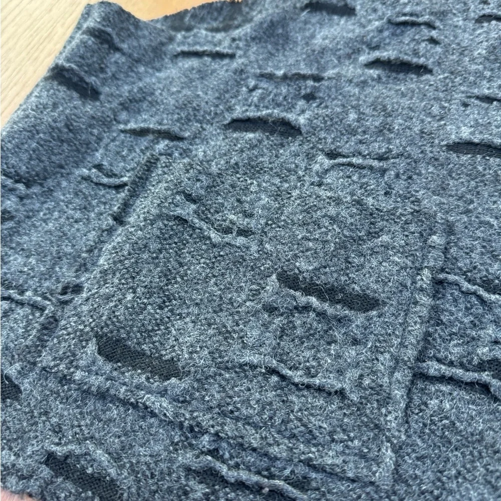 Chic Textured Charcoal Sleeveless Vest - Picture 7 of 10